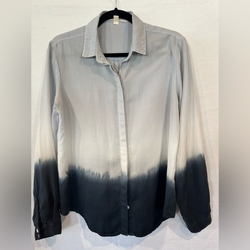 Cloth & Stone 100% Tencel Blouse Size Small Ombre Blue Gray Button-up Shirt Top